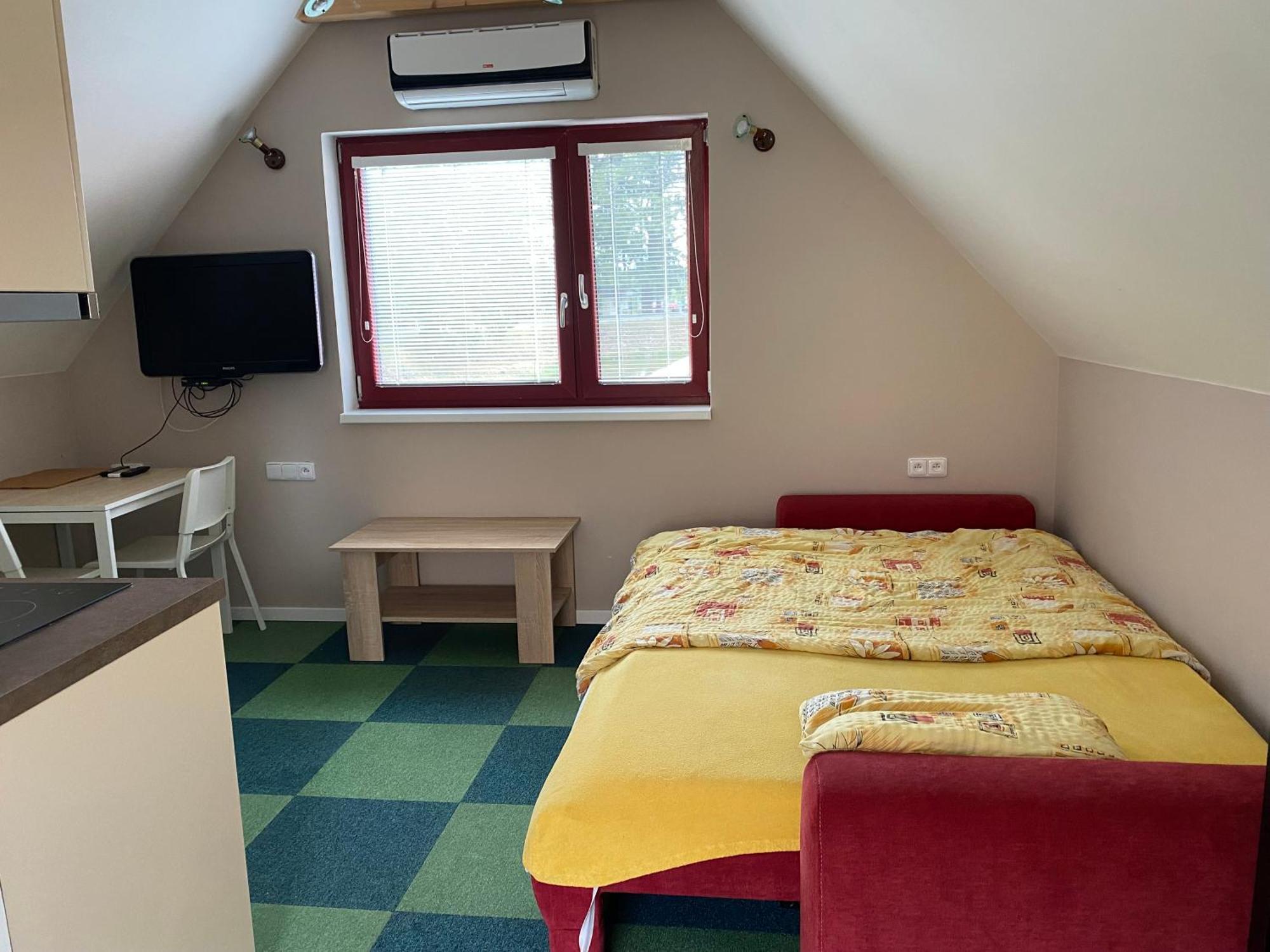 Ubytovani Na Hrazi Stankov  Exterior foto